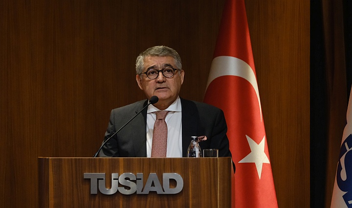 TÜSİAD'ın 2024'te İş Dünyasına Yaptığı "Yönetimde Kadın Temsilinin Artırılması" Çağrısı Değerlendirildi